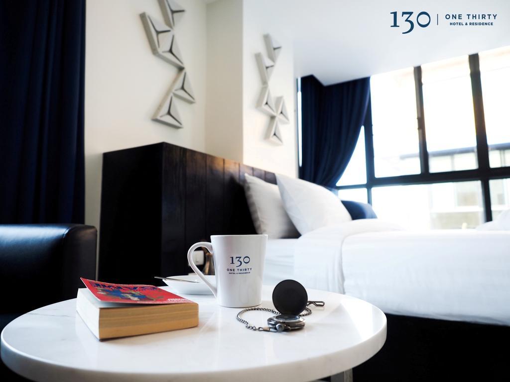 130 Hotel & Residence Bangkok Extérieur photo