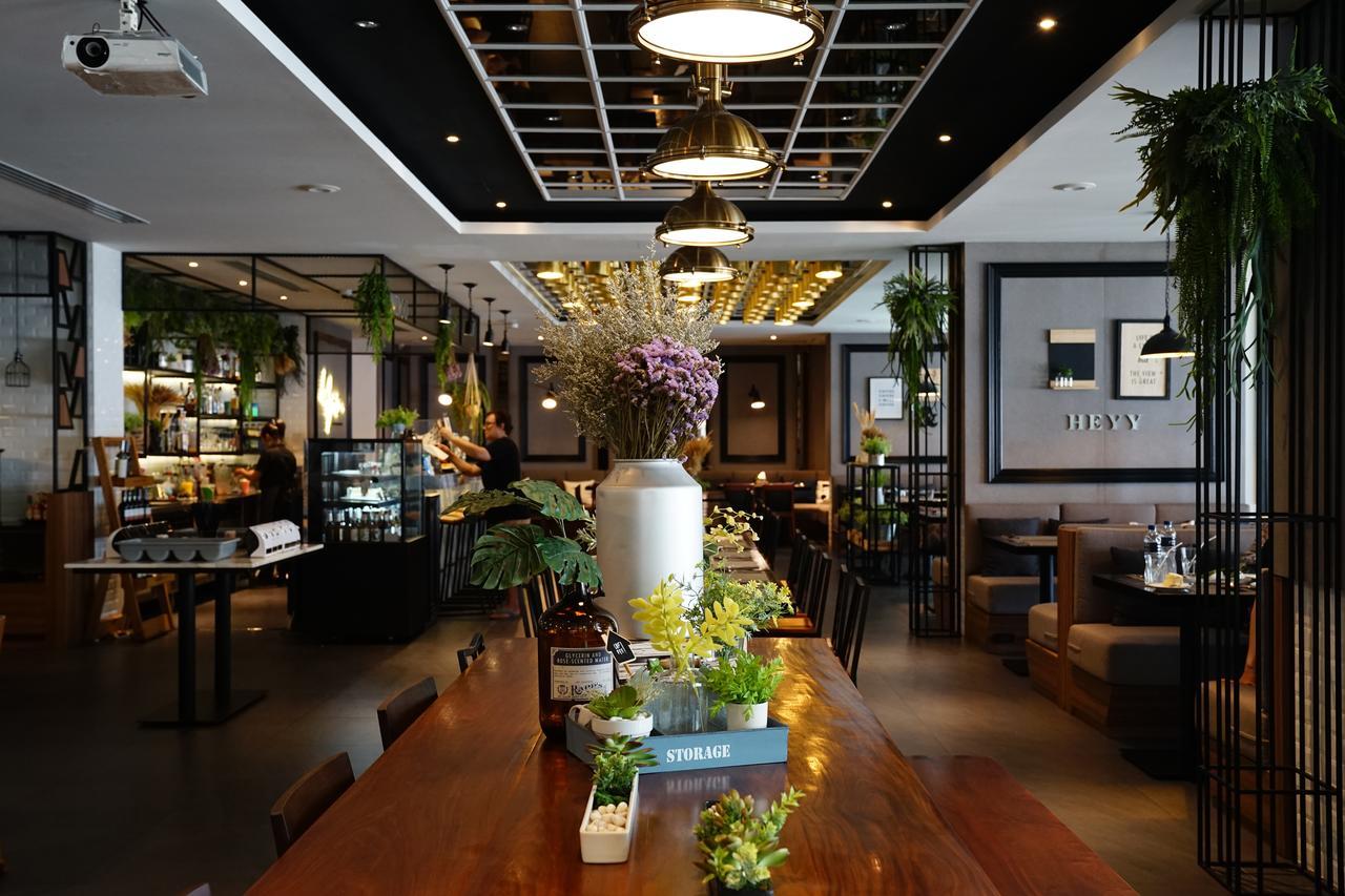130 Hotel & Residence Bangkok Extérieur photo