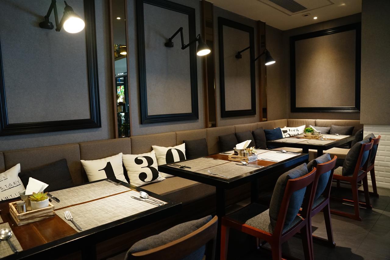 130 Hotel & Residence Bangkok Extérieur photo
