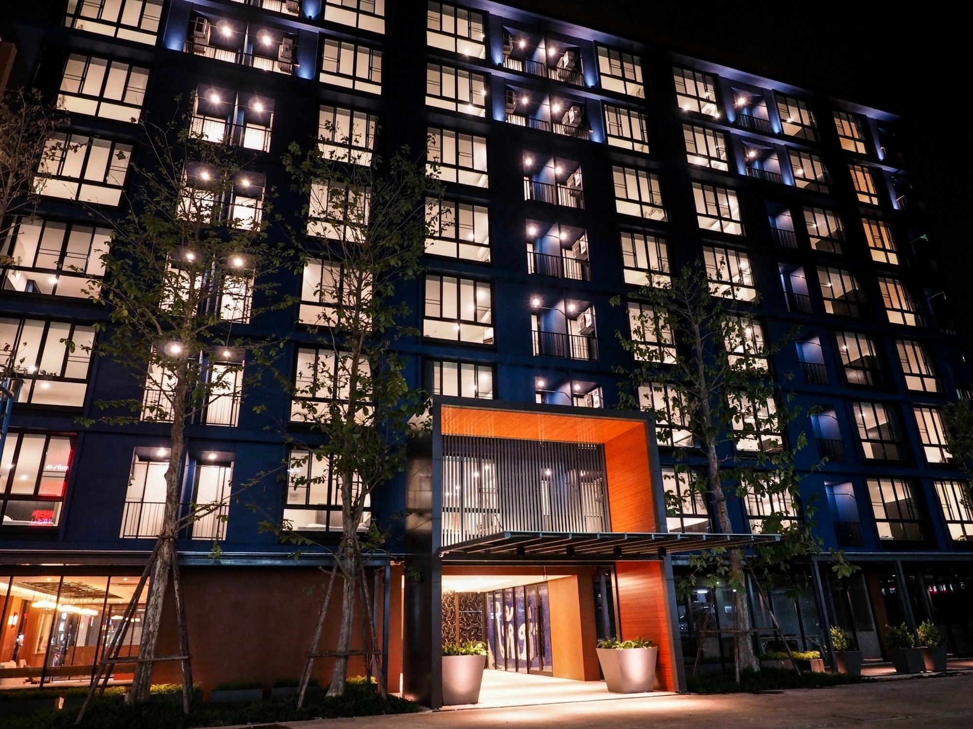 130 Hotel & Residence Bangkok Extérieur photo